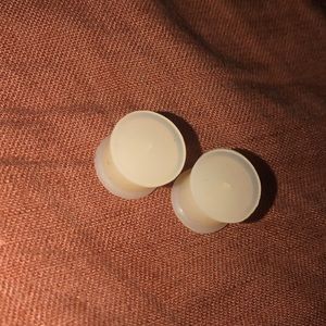 1/2” Rubber Plugs